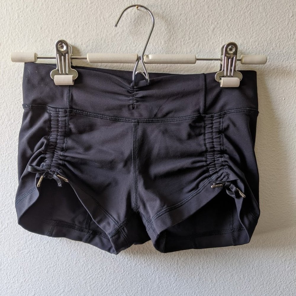 Lululemon Liberty Short Cinch Tie Spandex Size 6